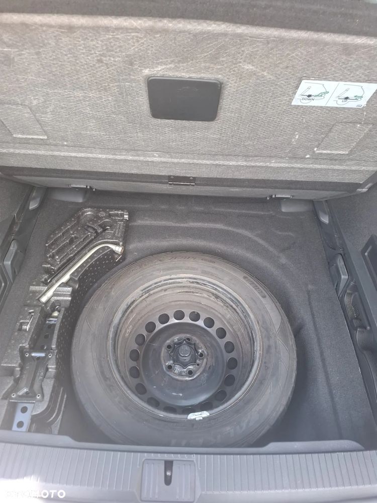 Volkswagen Passat 1.6 TDI (BlueMotion Technology) Comfortline - 16