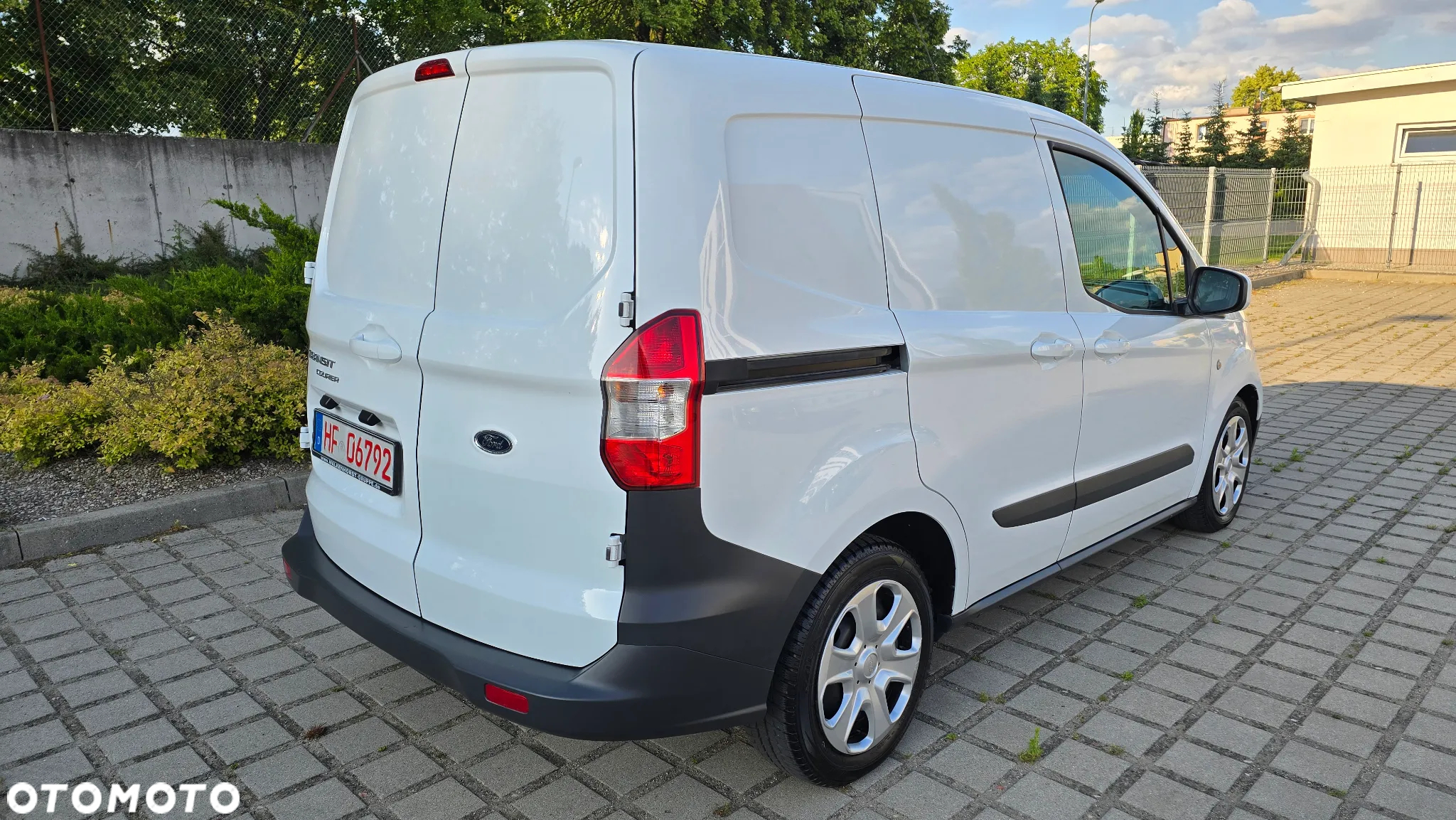 Ford Transit Courier - 5
