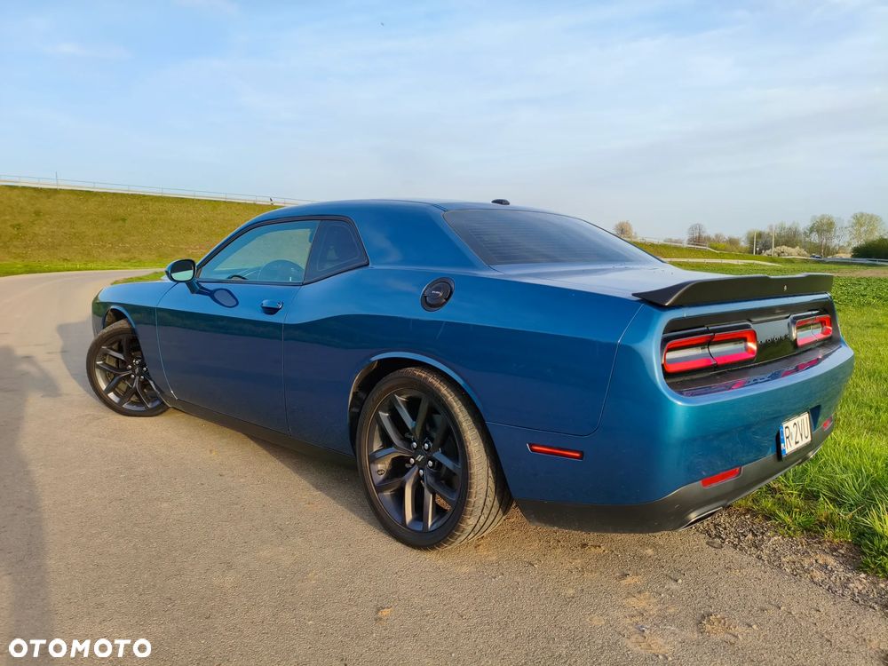 Dodge Challenger - 3