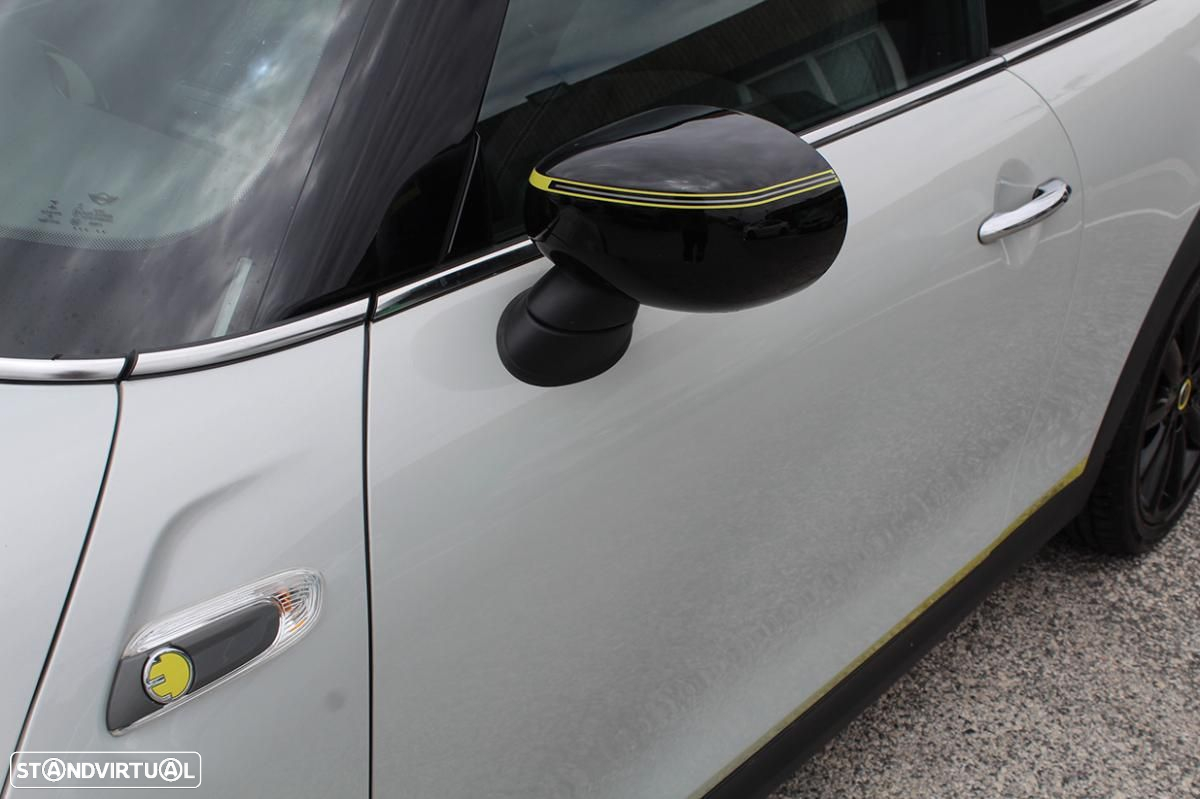 MINI 3 Portas Cooper SE Essential - 6