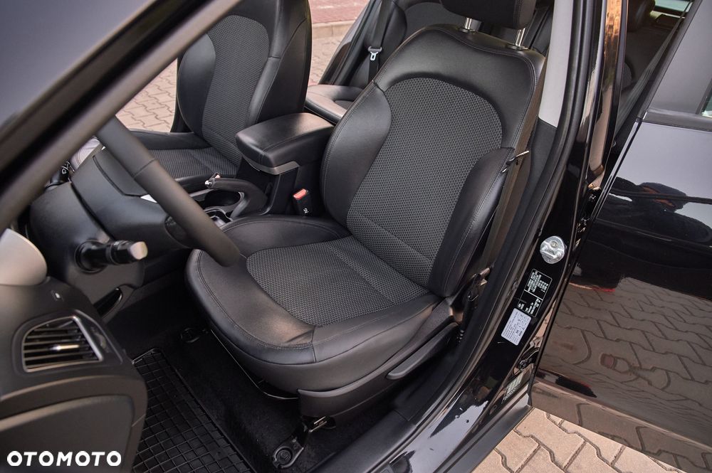 Hyundai ix35 1.7 CRDi Premium 2WD - 29