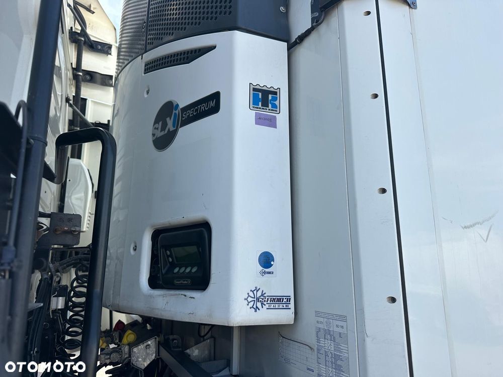 Schmitz Cargobull chłodnia ThermoKing SLXi spectrum bitemperatura 2 osie podnoszone - 11