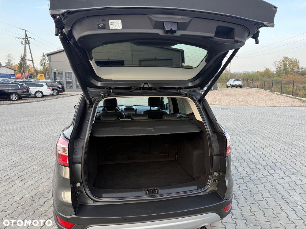 Ford Kuga 1.5 EcoBoost 2x4 Titanium - 17