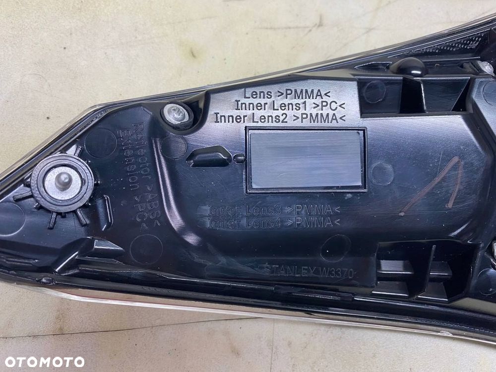 TOYOTA RAV-4 | RAV4 IV LIFT LAMPA TYL LEWA - 3