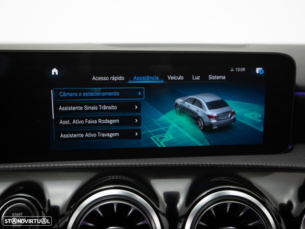 Mercedes-Benz A 250 Limousine - 32