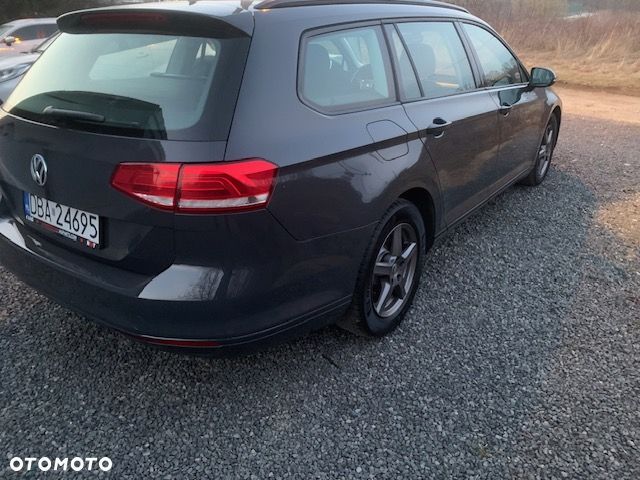 Volkswagen Passat - 23