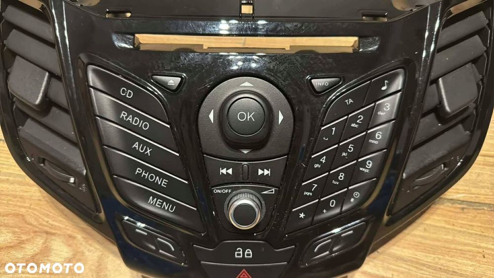 panel radia ford fiesta mk7 lift - 2