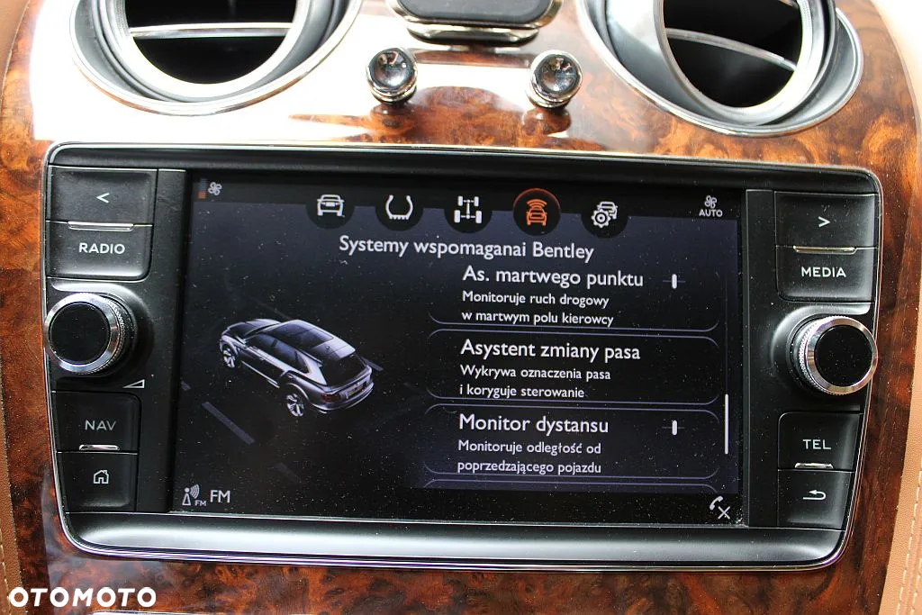 Bentley Bentayga W12 - 35