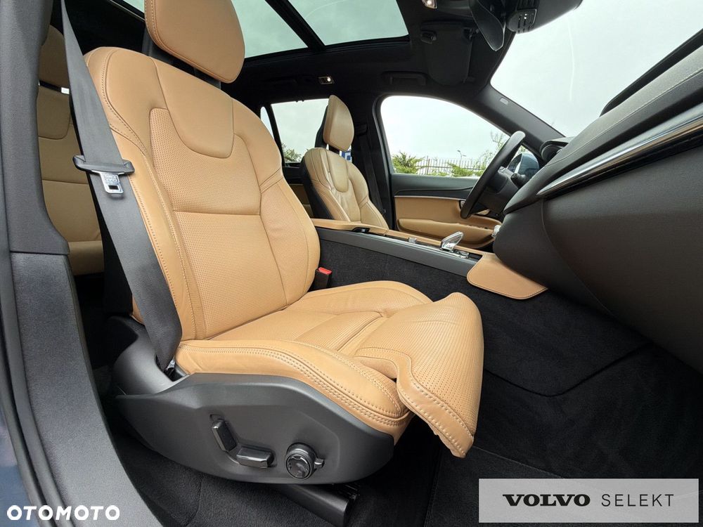 Volvo XC 90 - 13