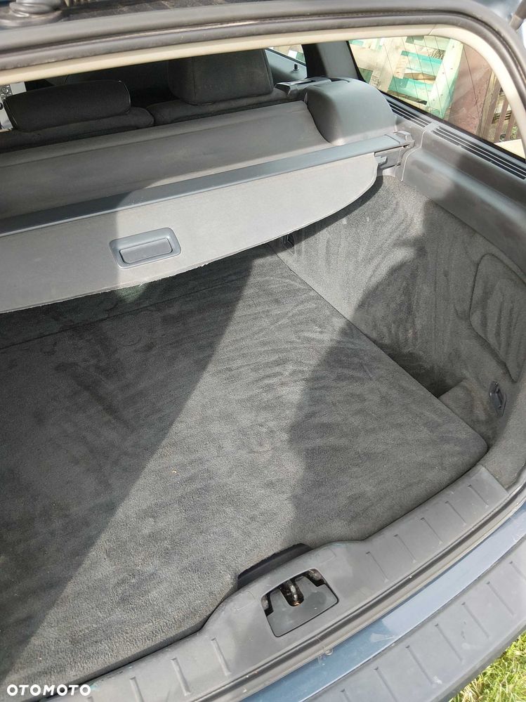 Volvo V50 - 8