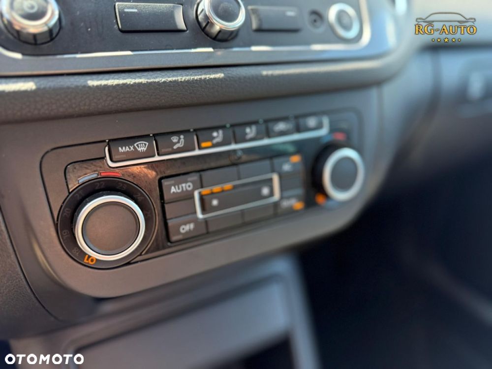 Volkswagen Tiguan - 32