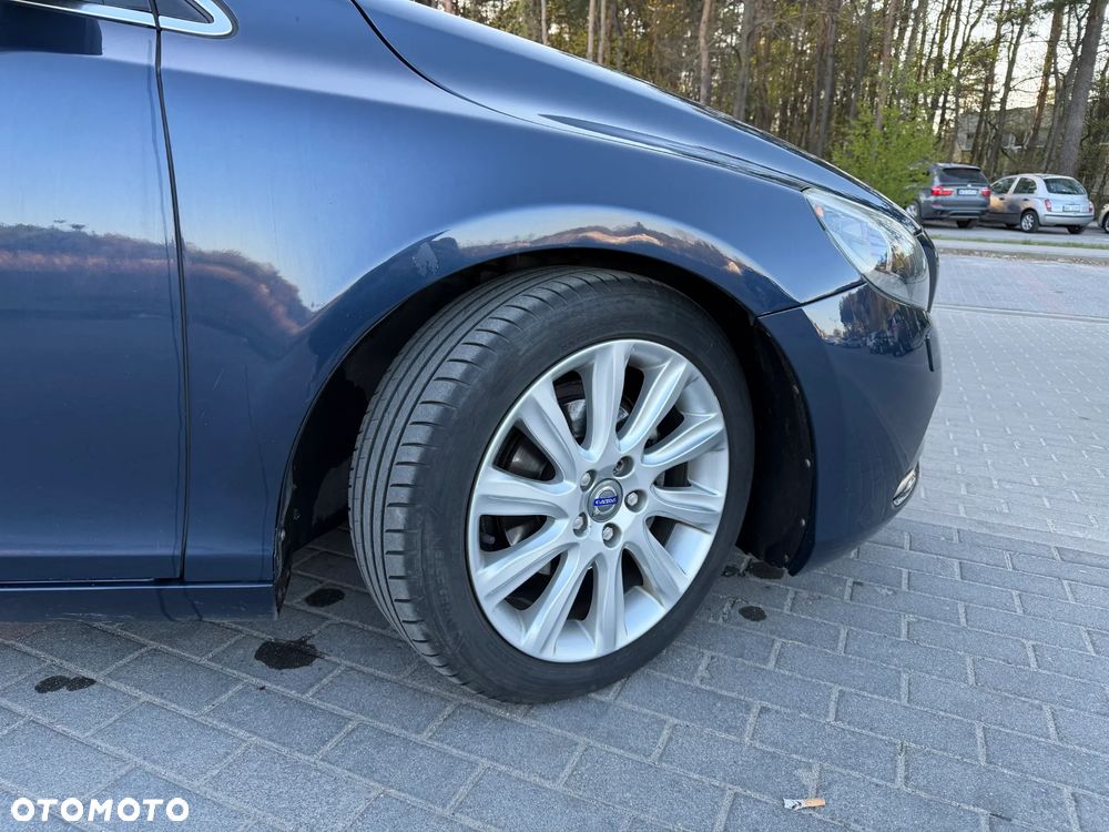 Volvo V40 D2 Summum - 13
