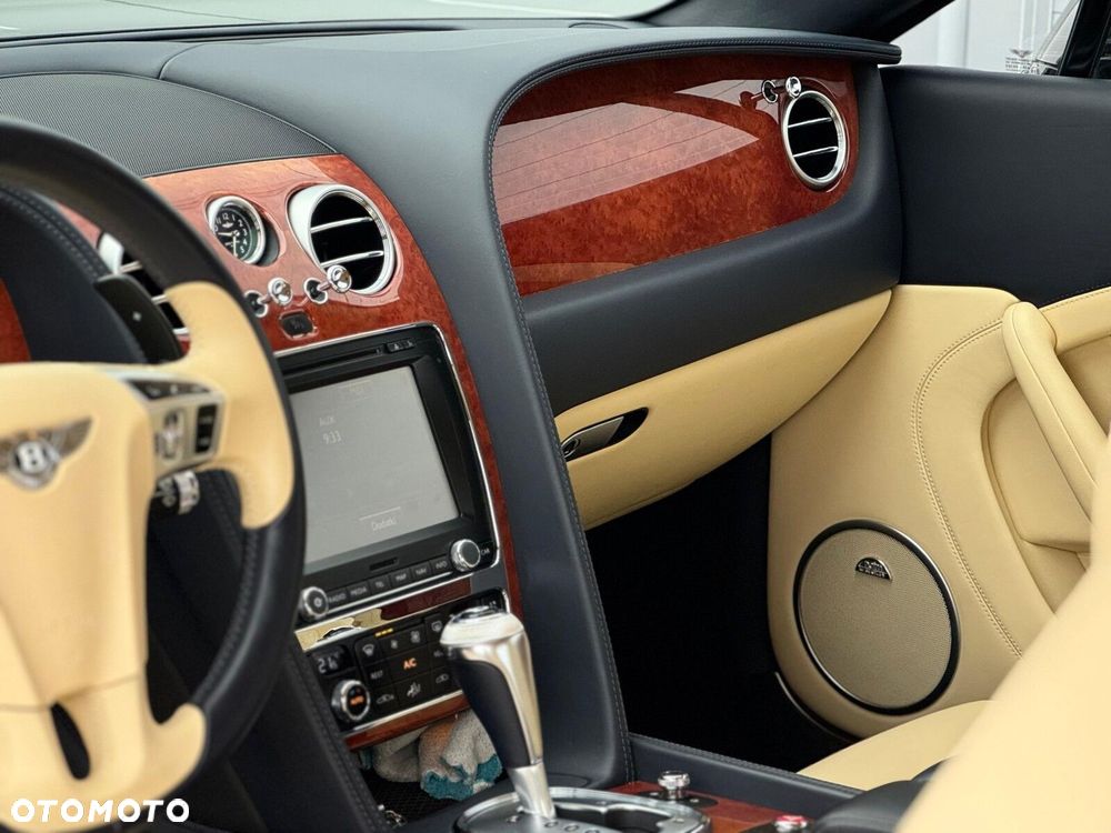 Bentley Continental GT - 11