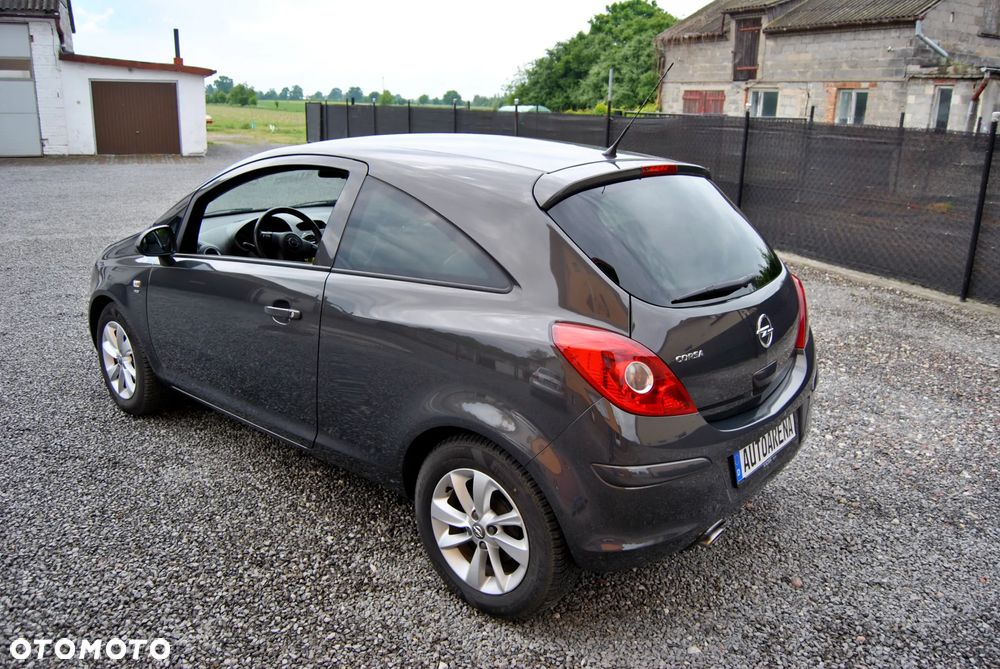 Opel Corsa 1.4 Cosmo - 10