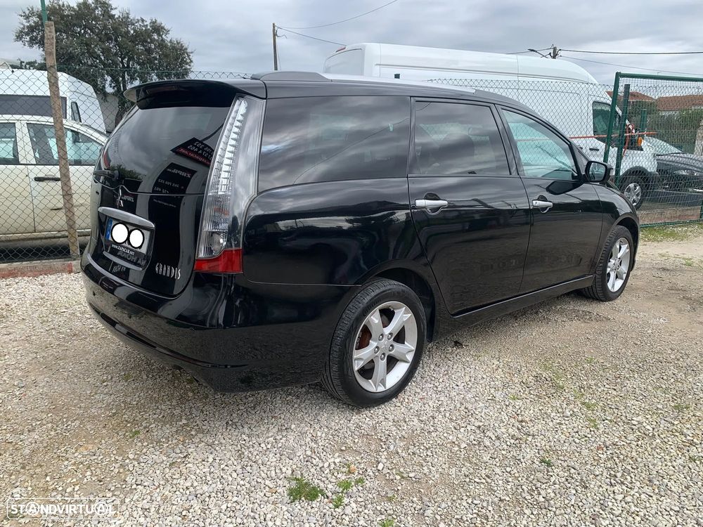 Mitsubishi Grandis 2.0 DI-D Intense P2 - 2