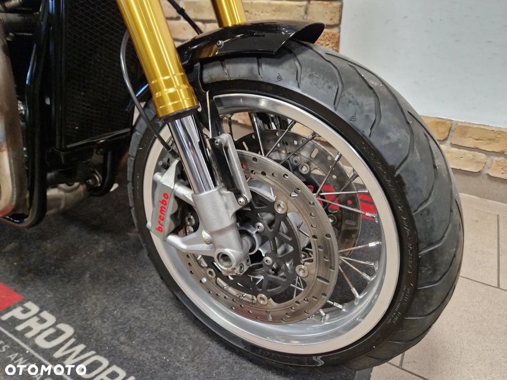 Triumph Thruxton - 19