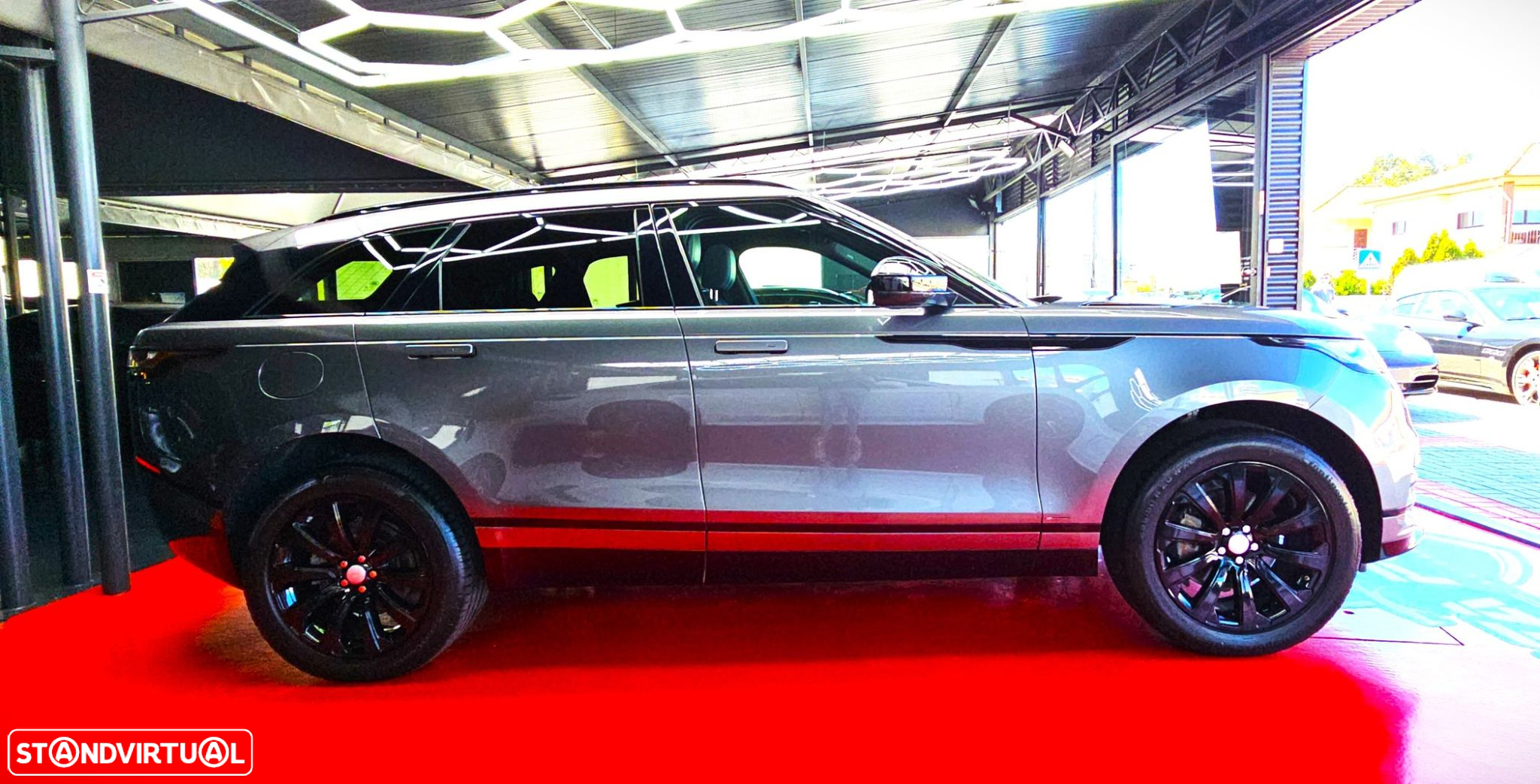 Land Rover Range Rover Velar 2.0 D R-Dynamic S - 4