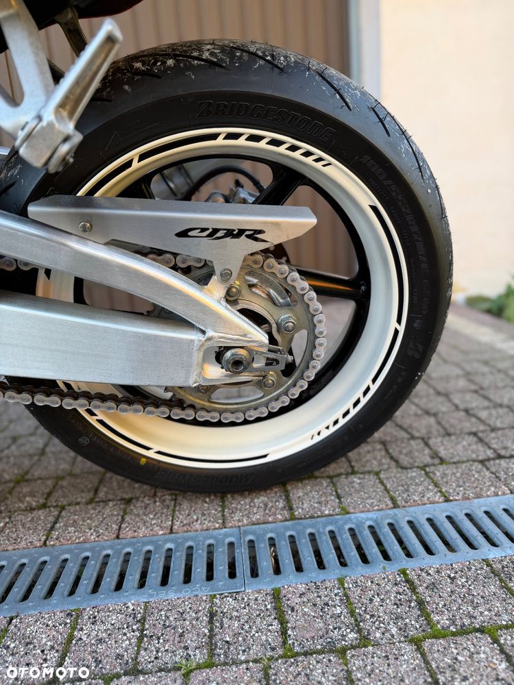 Honda CBR - 26