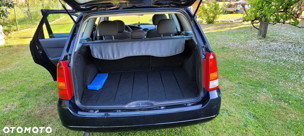 Ford Focus 1.6 Comfort - 10