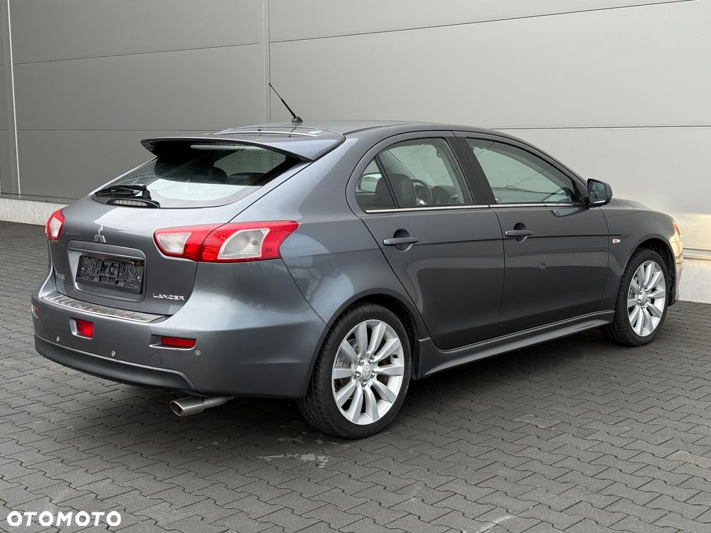 Mitsubishi Lancer - 6