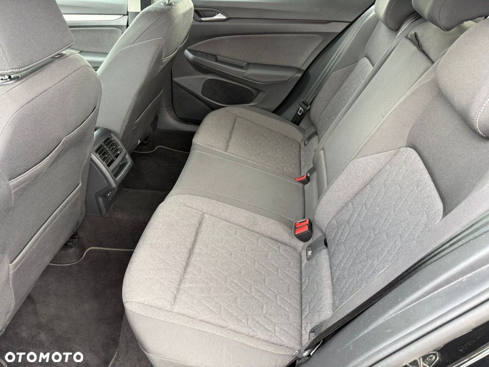 Volkswagen Golf Variant 1.5 eTSI mHEV Life DSG - 29