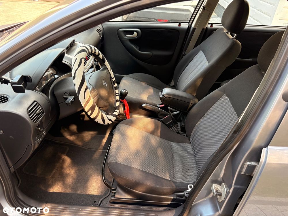 Opel Corsa 1.2 16V Silverline - 23