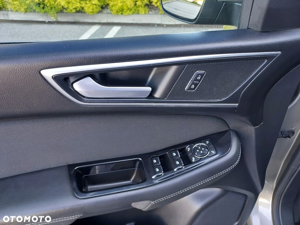 Ford S-Max 2.0 TDCi Titanium - 35