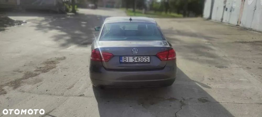 Volkswagen Passat 1.8 TSI BMT Comfortline DSG - 2