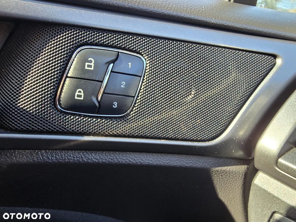 Ford Mondeo - 11