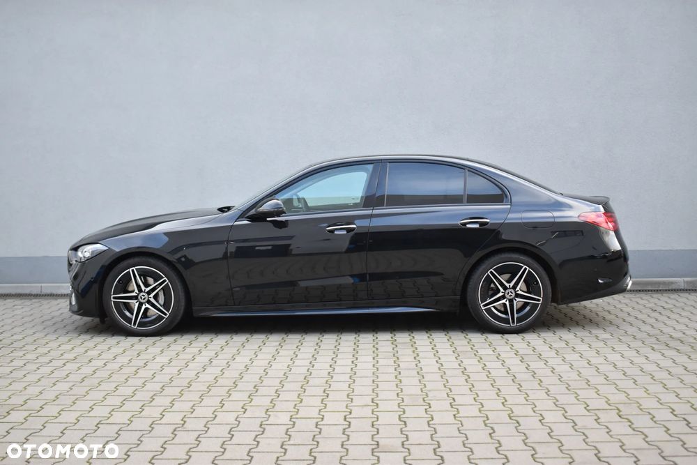 Mercedes-Benz Klasa C 180 9G-TRONIC AMG Line - 5