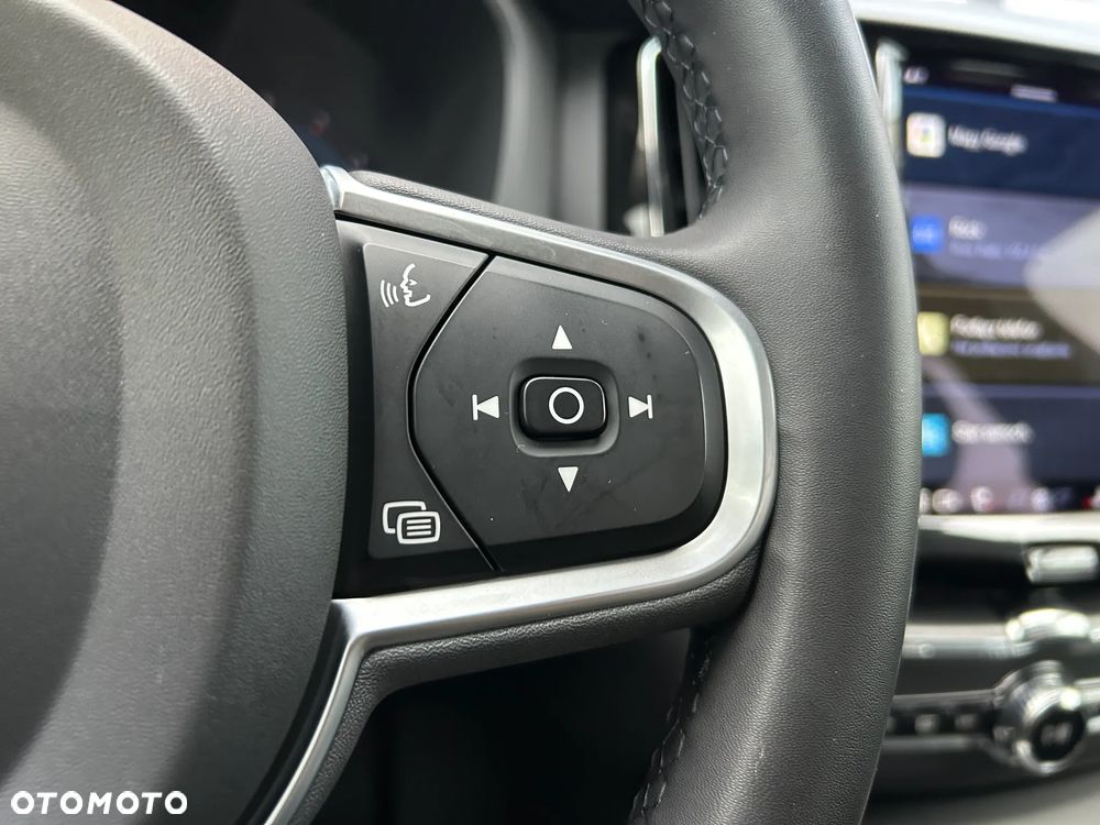 Volvo XC 60 B4 D AWD Momentum Pro - 25