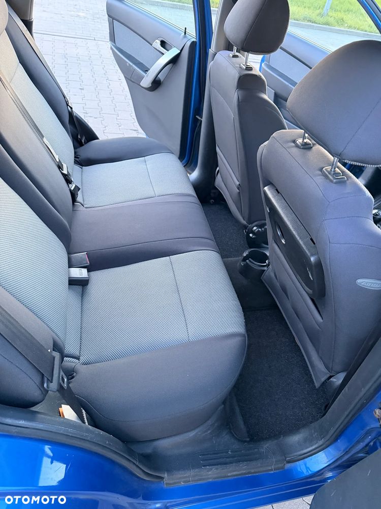 Chevrolet Aveo 1.4 LT - 6