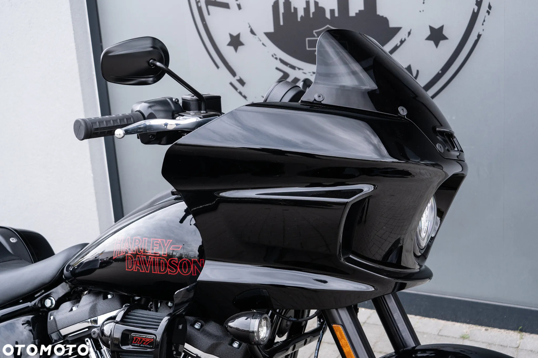 Harley-Davidson Softail Low Rider - 24