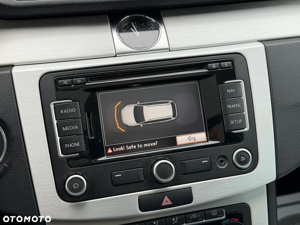 Volkswagen Passat Variant 2.0 TDI Highline DSG - 12