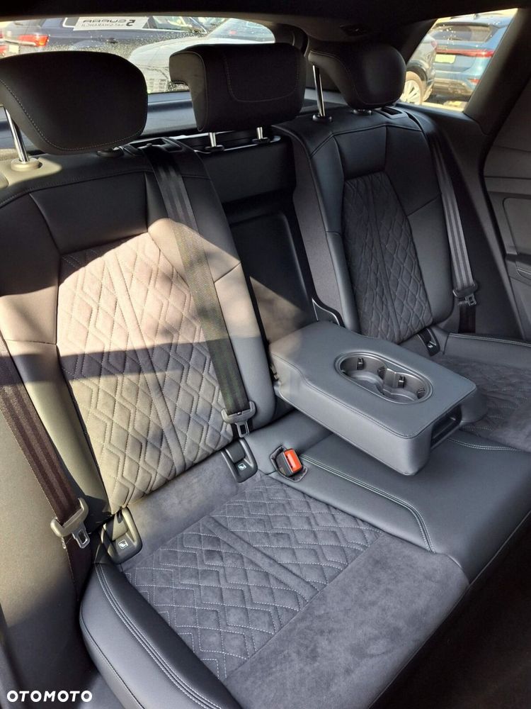 Audi Q4 e-tron - 18