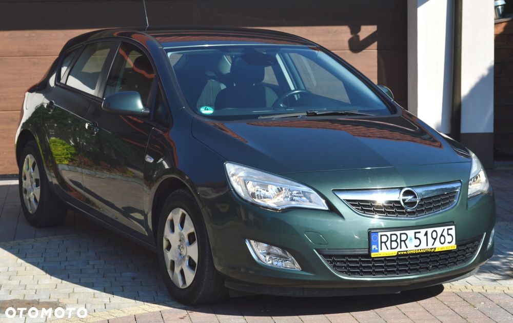 Opel Astra 1.4 T Enjoy - 11