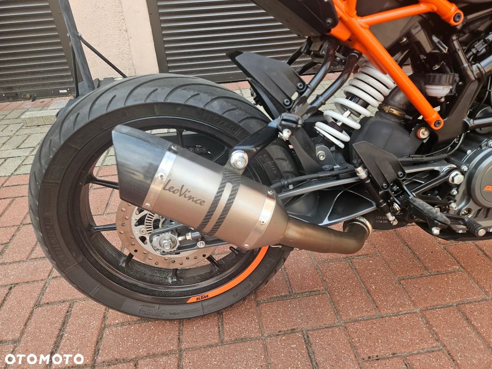 KTM Duke 125 - 2