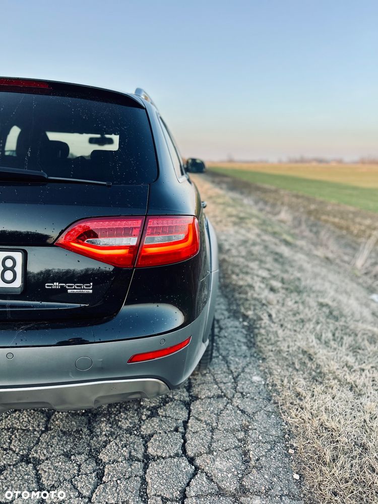 Audi A4 Allroad 2.0 TDI DPF S tronic - 8