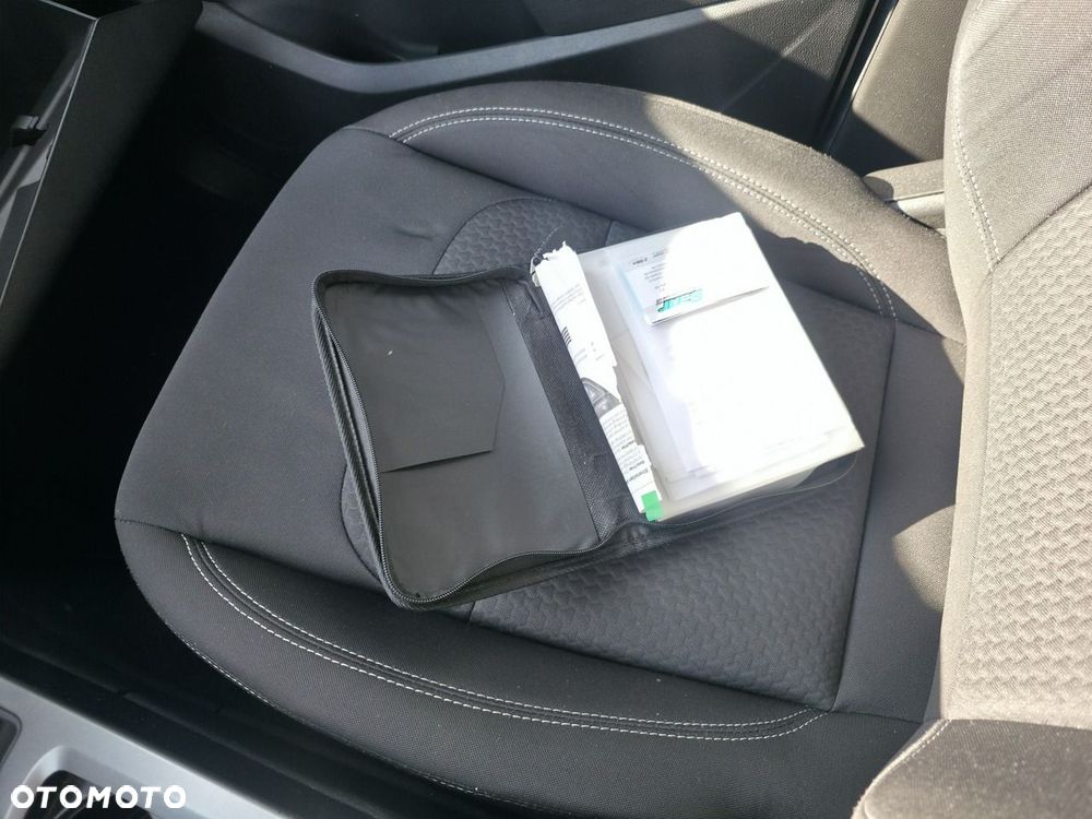Ford Kuga - 26