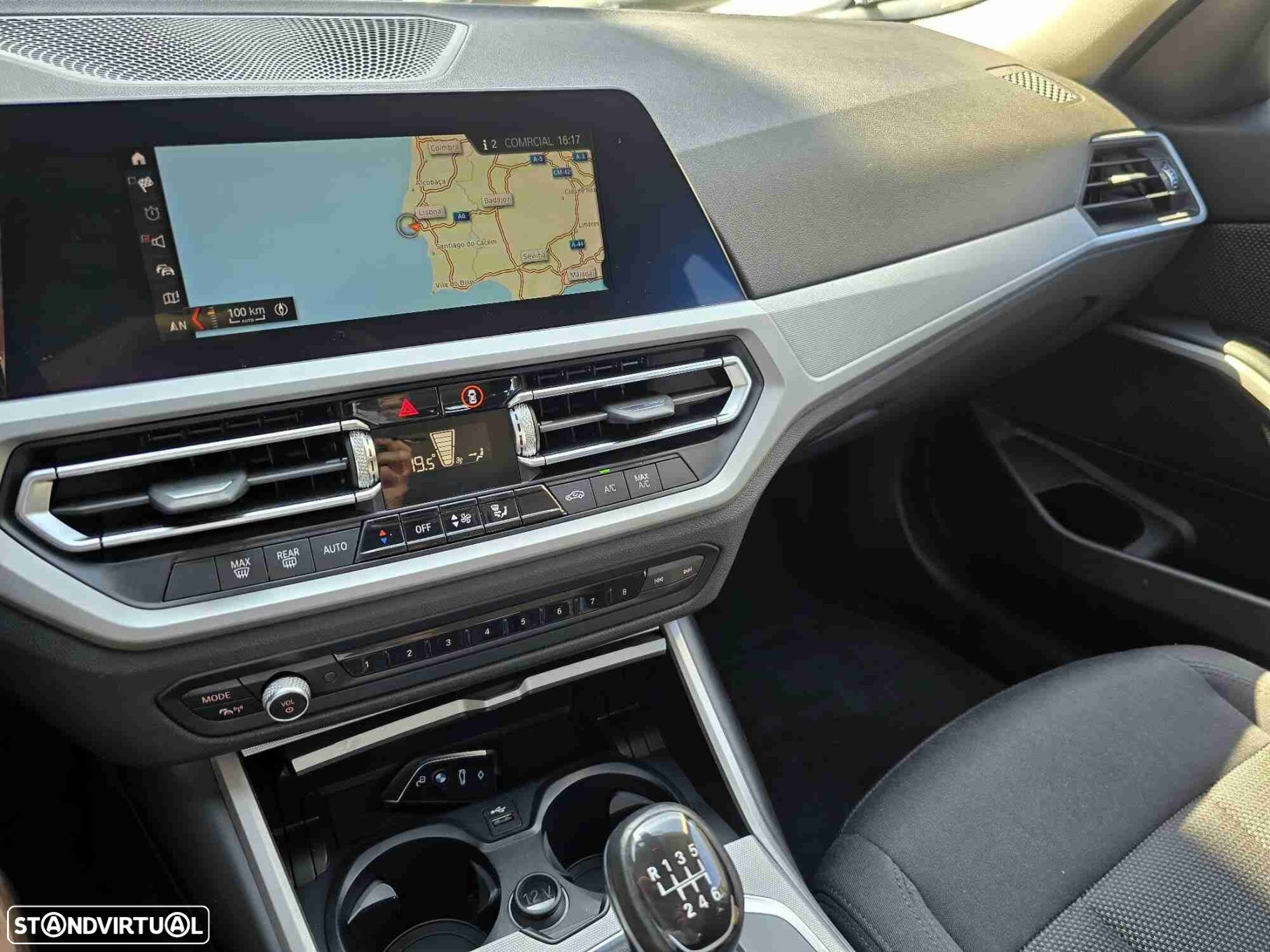 BMW 318 d Touring - 12