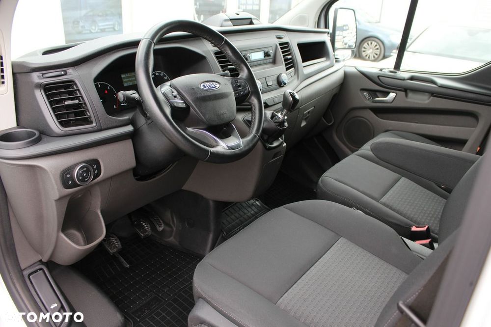 Ford Transit Custom - 12
