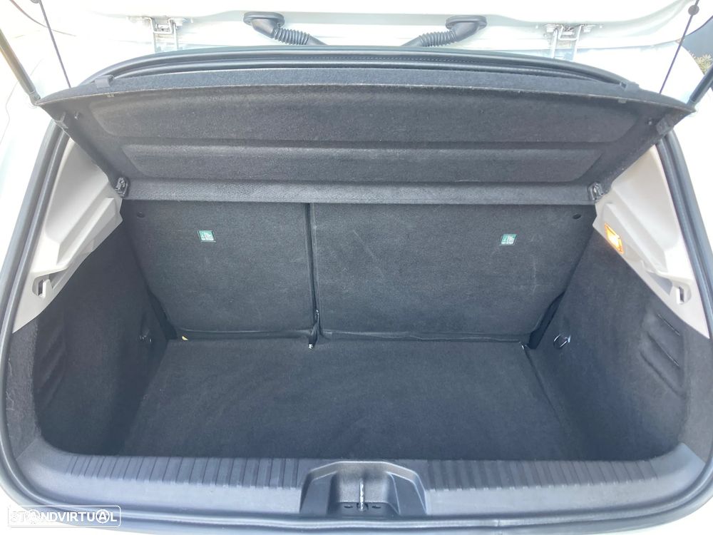 Renault Clio TCe 100 BUSINESS EDITION - 28