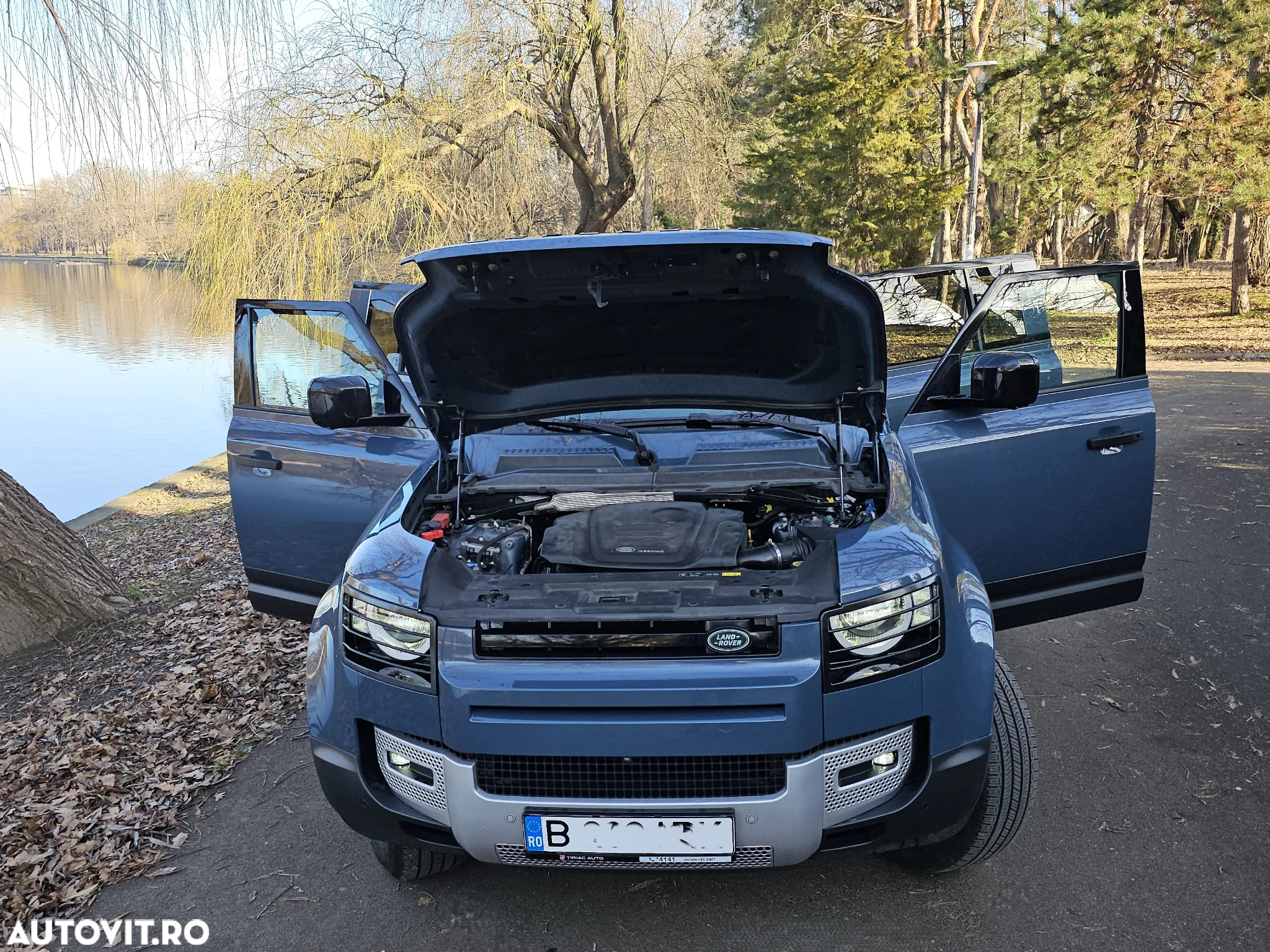 Land Rover Defender 110 2.0L D240 S - 7