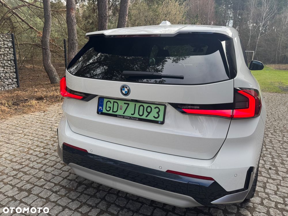 BMW iX1 xDrive30 66.5kWh xLine - 3