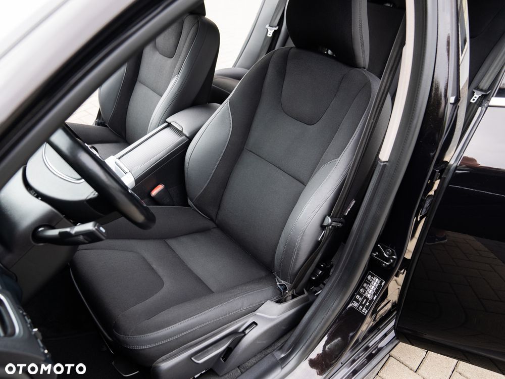 Volvo V60 D4 Business Edition - 25
