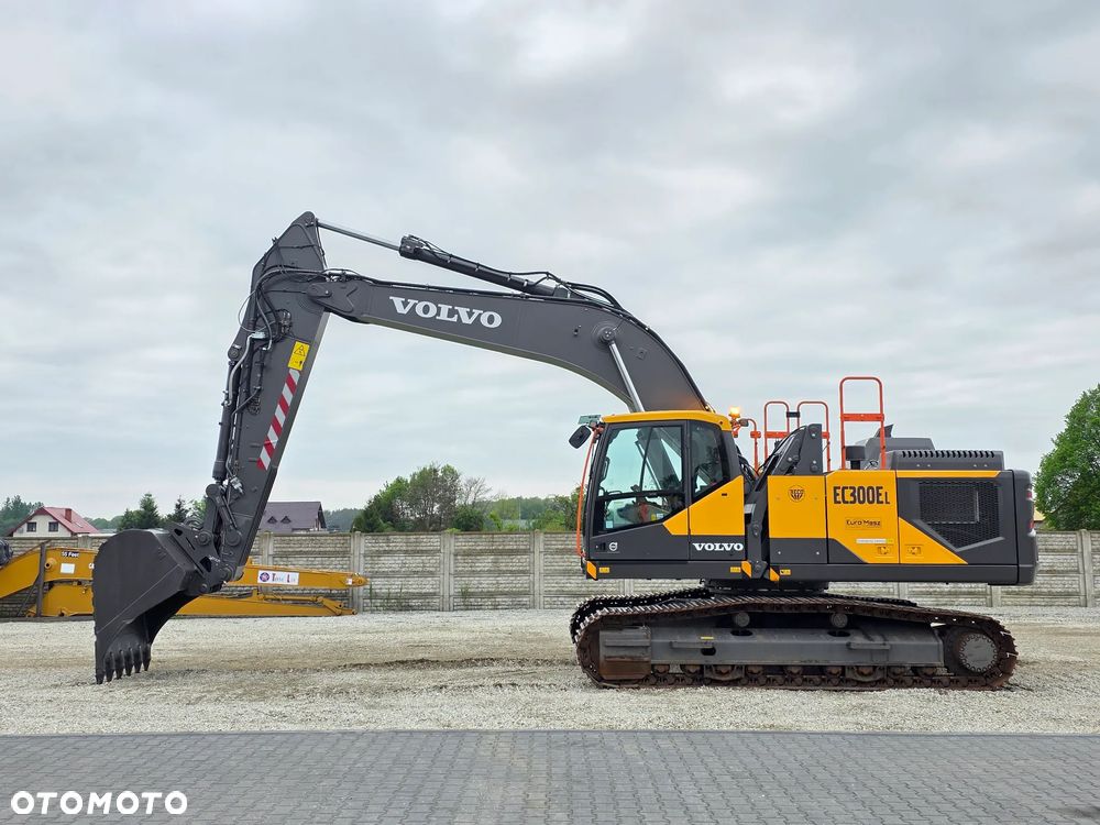Volvo EC 300 EL, 2022 ROK, 3600 MTH, PODNOSZONA KABINA - 2