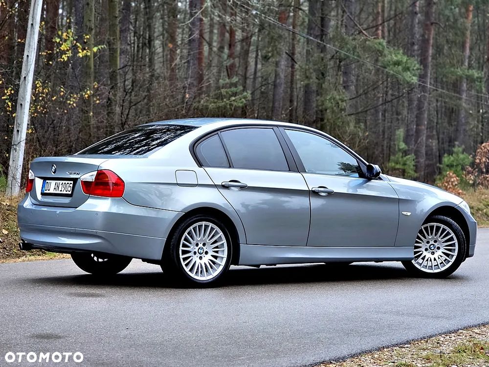 BMW Seria 3 320i - 21