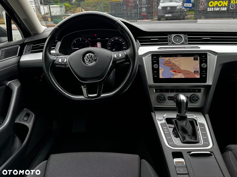 Volkswagen Passat 2.0 TDI (BlueMotion Technology) DSG Comfortline - 25