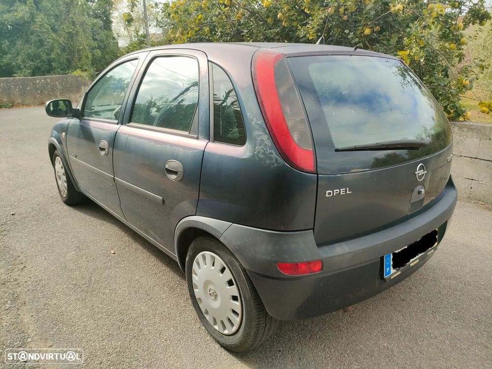 Opel Corsa 1.2 16V Confort - 1