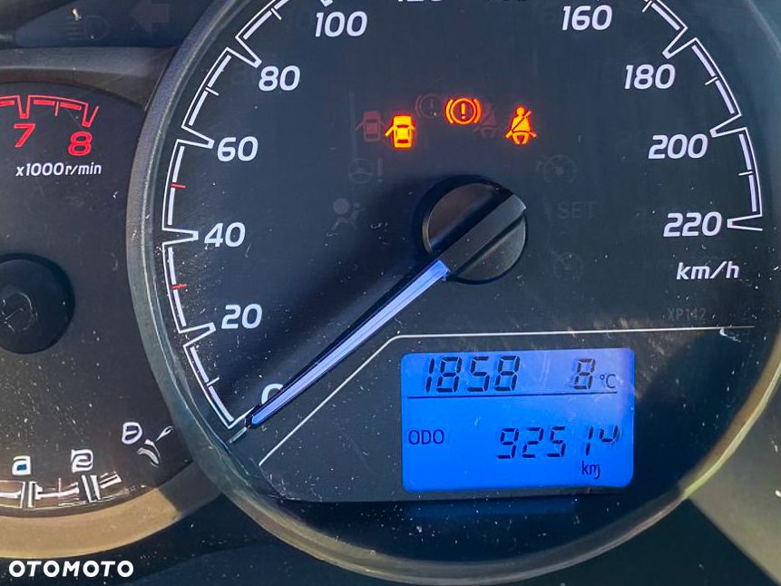 Toyota Yaris 1.0 Active - 10